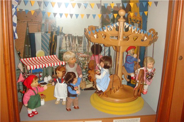 Музей кукол Kathe Kruse в Донауверте, Германия