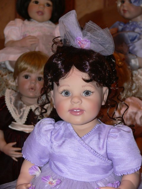 Новенькая Artista doll. по имени Цветочница (фото 5)