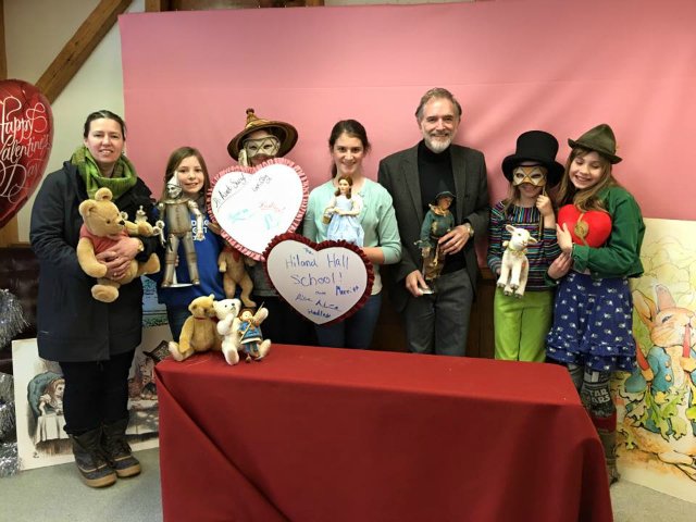 Впервые за 40 лет. День открытых дверей на кукольной фабрике R John Wright. Часть вторая: подарок, который я получила при