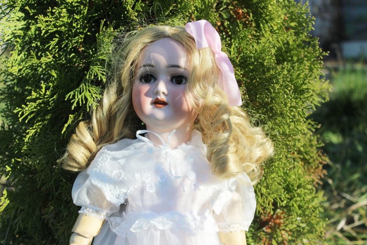 Моя новая красавица с румяными щечками, шикарными ресницами (не без моей помощи) и бездной очарования (фото 5)