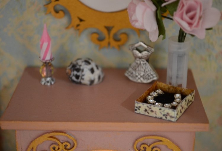 Девичья шкатулка-румбокс для кукол - Уютный чердачОК