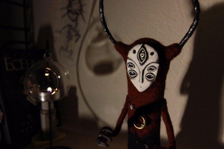 Всевидящий. Кукла в смешанной технике