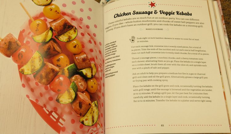 2.2 American Girl книги: Кулинария для девочек, современные издания