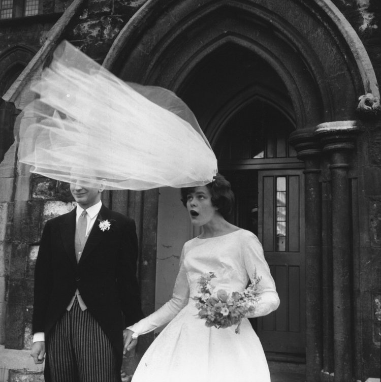 Как менялась мода на свадебные платья