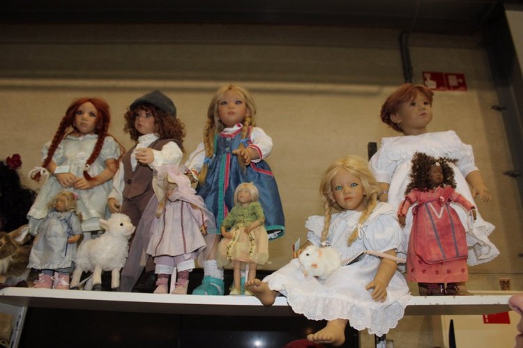 Выставка мишек, кукол и кукольной миниатюры в Голландии 2017 - часть первая