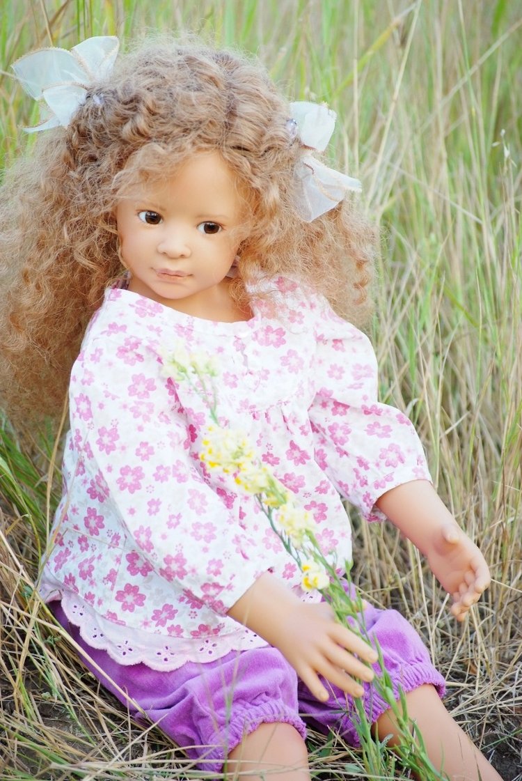 Антония на прогулке