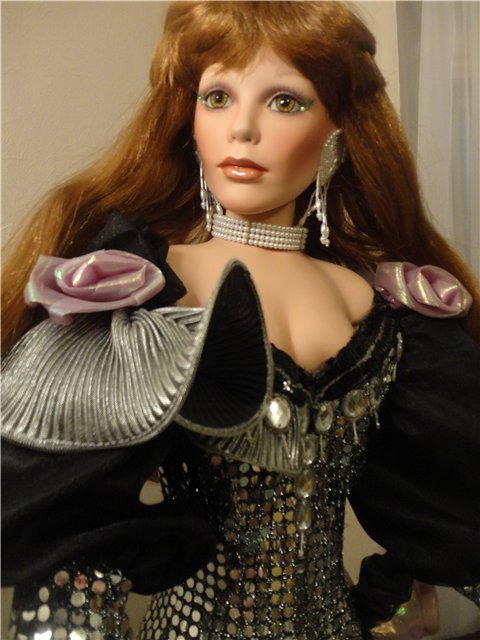 Модные новинки этого сезона. Модель от Русти