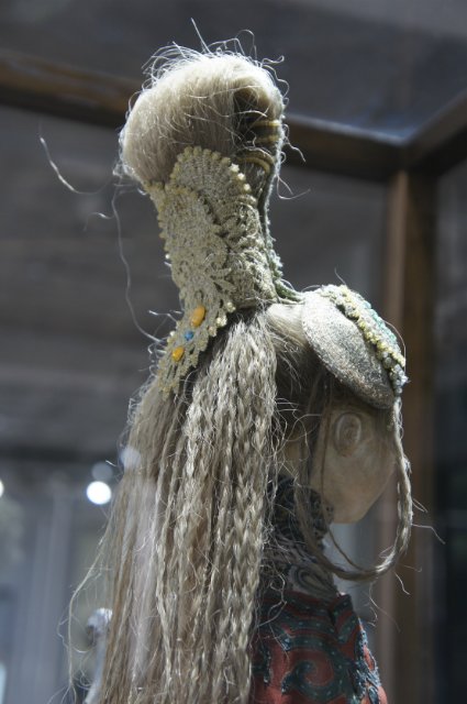 Выставка кукол по эскизам главного художника фильма "Монгол" - Даши Намдакова