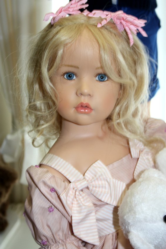 Мое посещение магазина Гюнзел. Выбор кукол из коллекции 2016 года. Заключительная часть - Бела (фото 5)