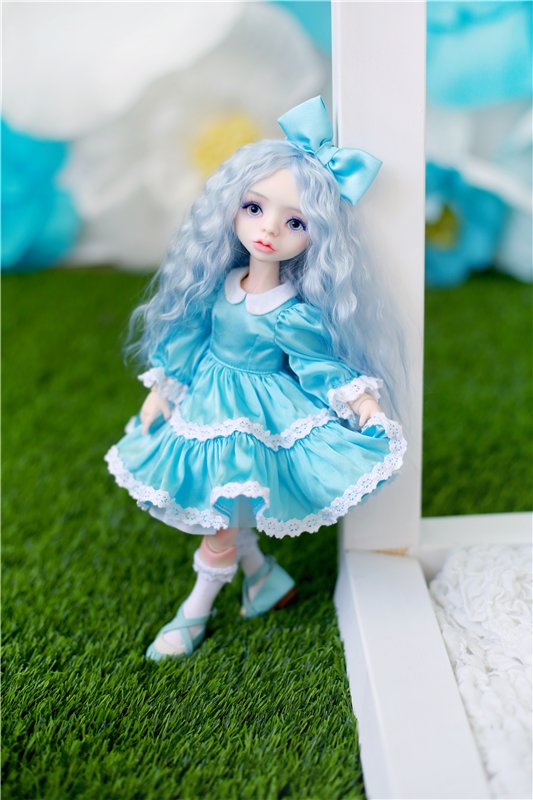 Девочка с голубыми волосами. Авторская шарнирная кукла (фото 8)