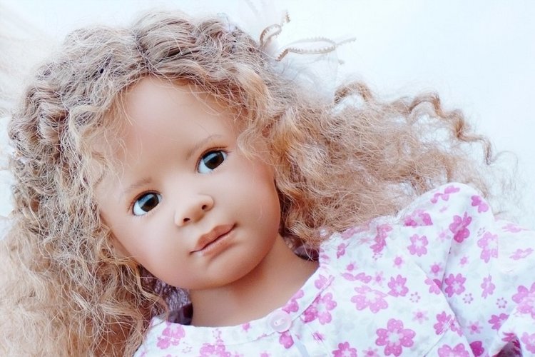 Антония на прогулке