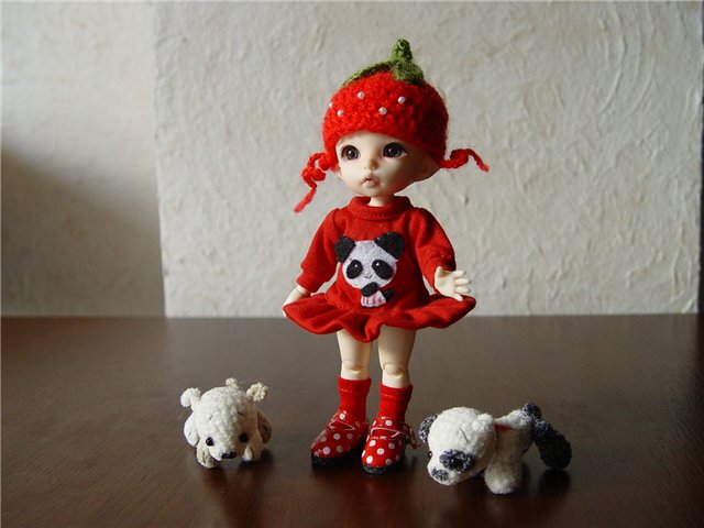 Полиночка хвастается своими обновками и самыми настоящими питомцами (фото 9)