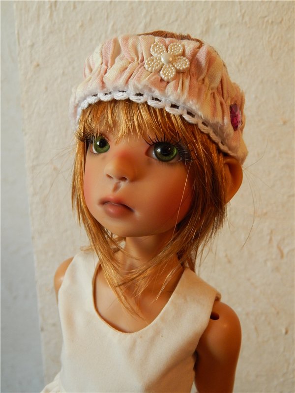 Nelly Human от Kaye Wiggs