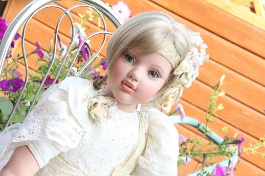 Кукла Sweet Sixteen от Fayzah Spanos