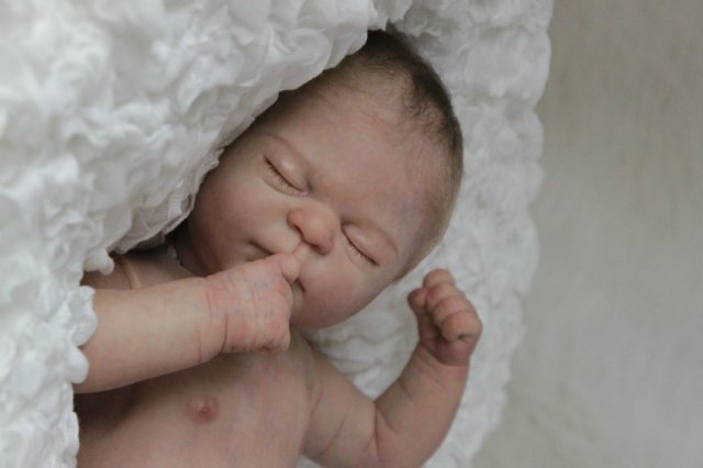 Спящий малышок Жульенчик. Куколка реборн Вишни Виктории (фото 5)