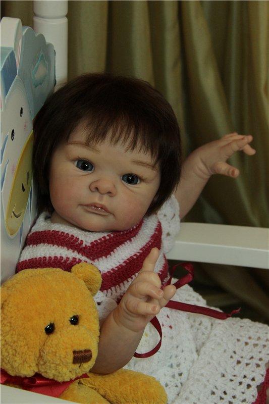 Джулия - малышка из молдика Jill от Adrie Stoete