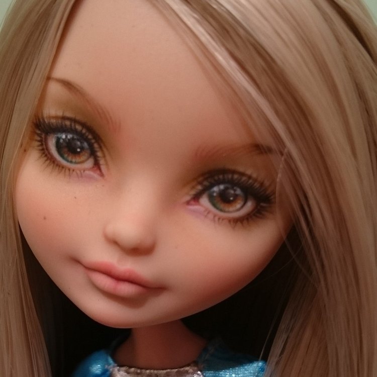 Преображение куколок,или на что способен карандаш