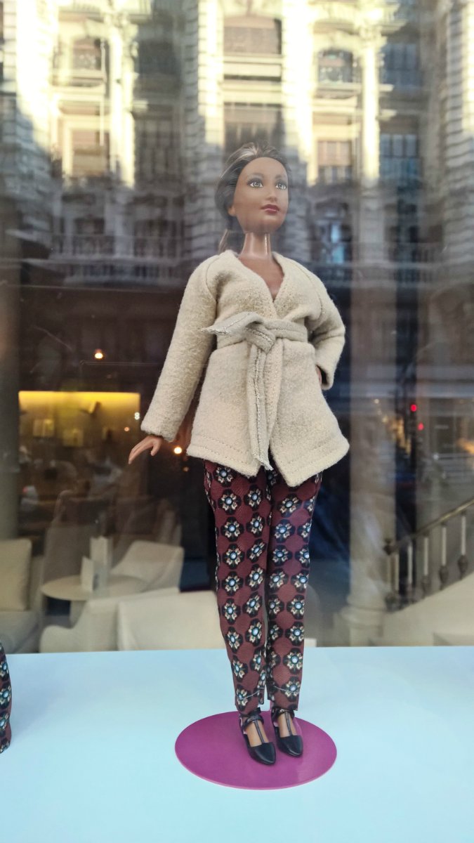 Если муж не соглашается брать в отпуск кукол, выход один — в отпуске купить новых (фото 8)