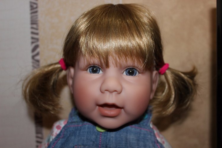 Сказочная девочка Алиса Classic Charm Lee Middleton doll