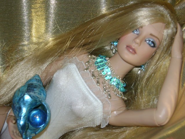 Nu Mood Sidney - девушка загадка от Tonnera