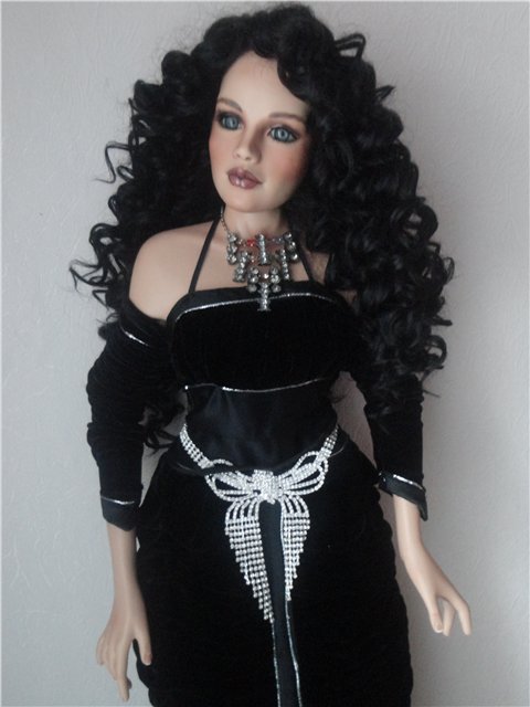 Моя черноволосая красавица Татьяна. Фарфоровая кукла