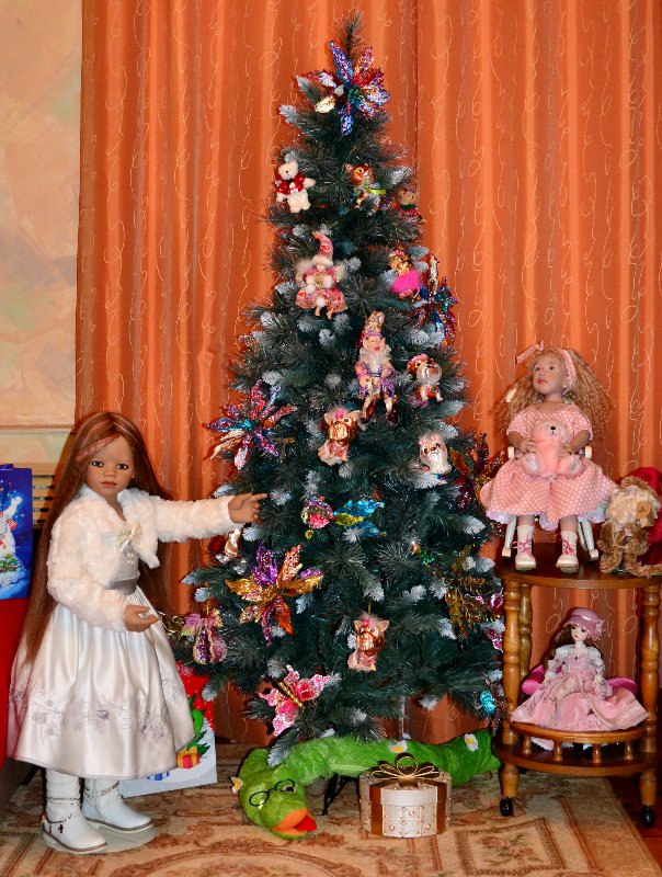 Наша новогодняя елка! Кукольная коллекция