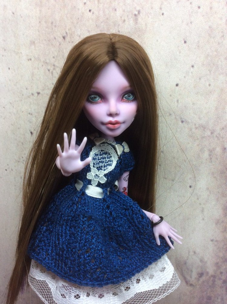 Я рисую, куклам лица я рисую