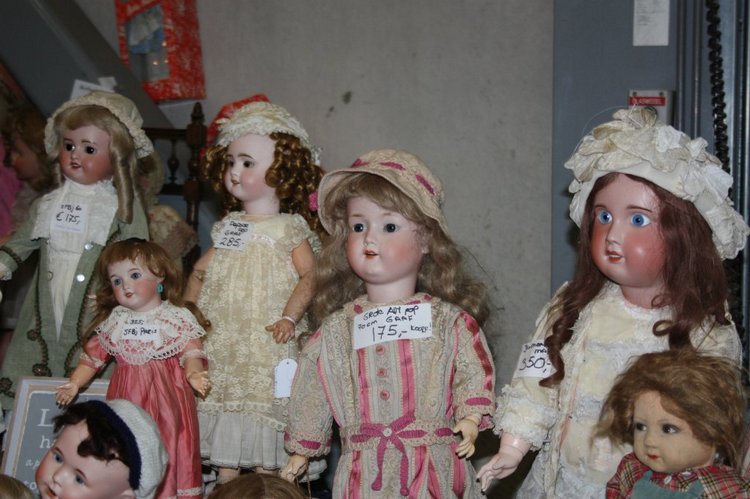 Выставка кукол, мишек тедди, кукольных домиков и миниатюры в Нидерландах 24-25 октября 2015 год. Четвертая часть | Бэйбики Выставка кукол, мишек тедди, кукольных домиков и миниатюры в Нидерландах 24-25 октября 2015 год. Четвертая часть