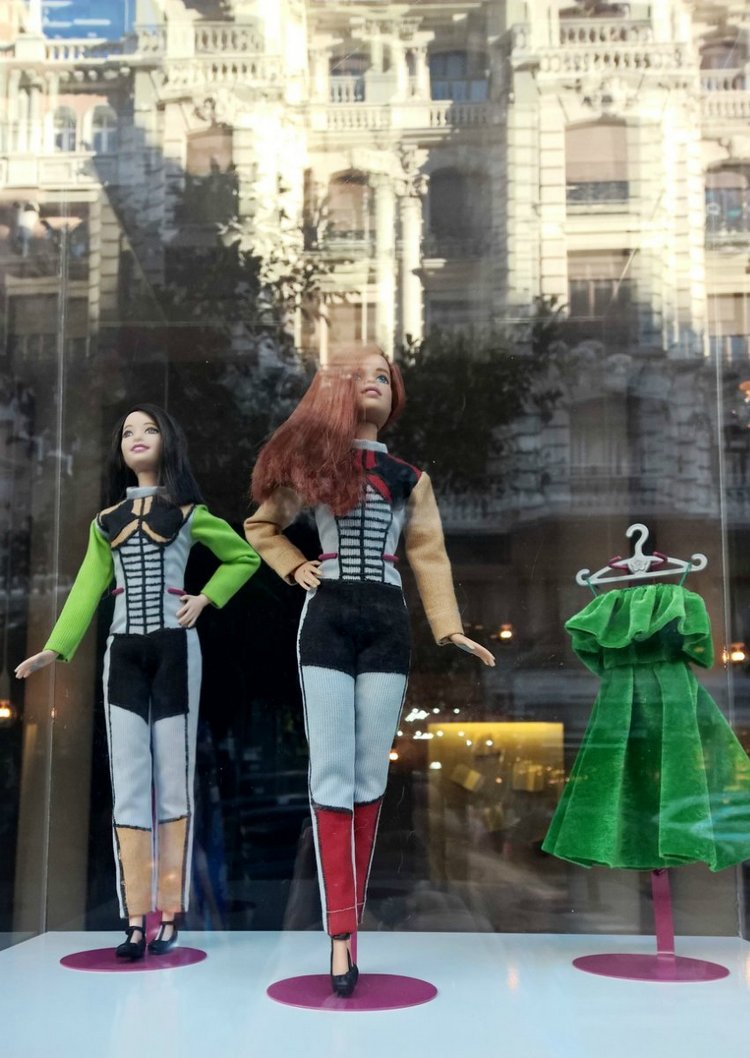 Если муж не соглашается брать в отпуск кукол, выход один — в отпуске купить новых (фото 6)