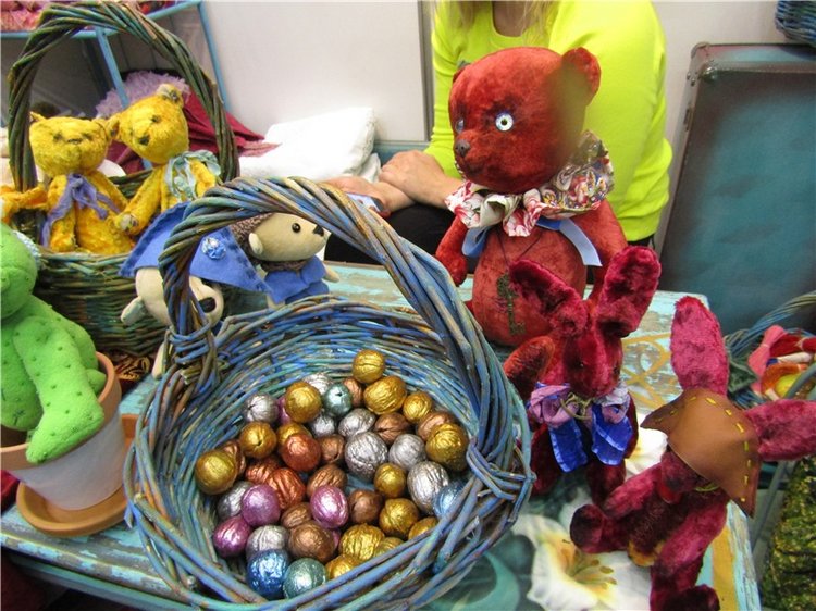 Зелененький он был... По следам выставки кукол на Тишинке 2016. В преддверии выставки «Hello Teddy» 1-4 декабря 2016 | Бэйбики Зелененький он был... По следам выставки кукол на Тишинке 2016. В преддверии выставки «Hello Teddy» 1-4 декабря 2016