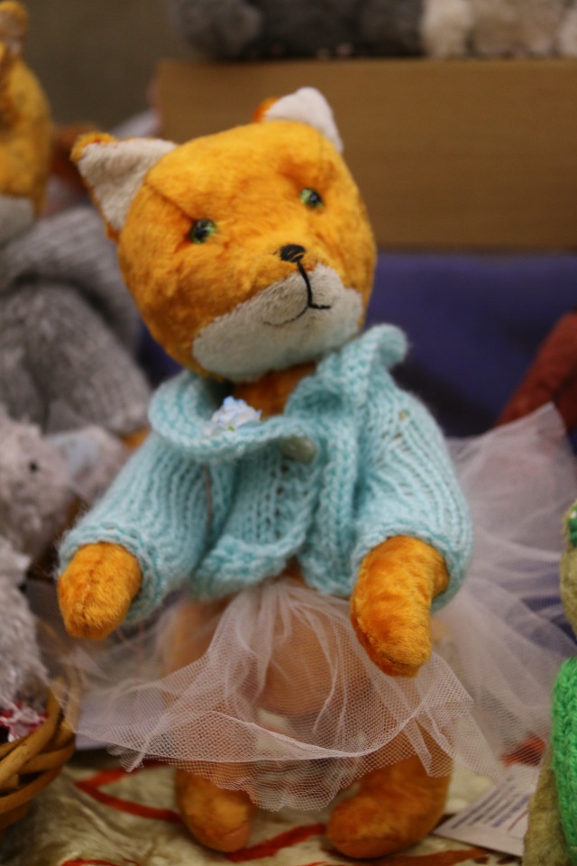 Фото (охота) на тишинских лис. Весенний бал кукол 2017