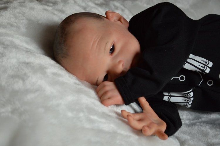 "...я даже сам себе не всегда улыбаюсь..." или Горец в моей детской