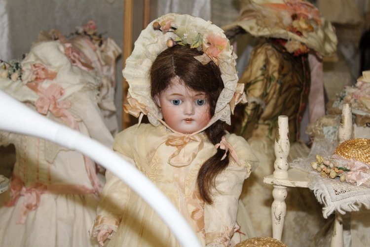 Все на выставку! Продолжение: Куклы и мишки