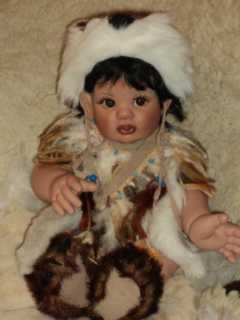 Кукла Little Beavy от FayZah Spanos