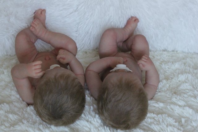 Кукляшечки близняшечки... Куколки реборн Виктории Вишни (фото 2)