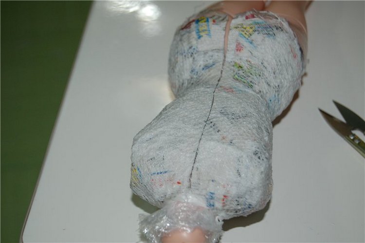 Манекен для куклы своими руками. Мастер-класс (фото 6)