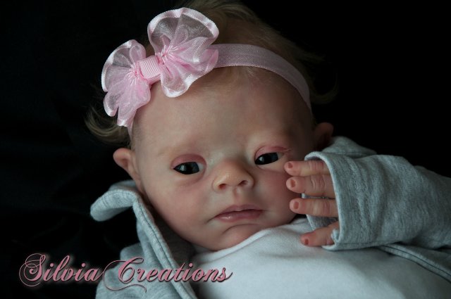 Молд с синдромом дауна PEBBLES в исполнении SILVIACREATIONS