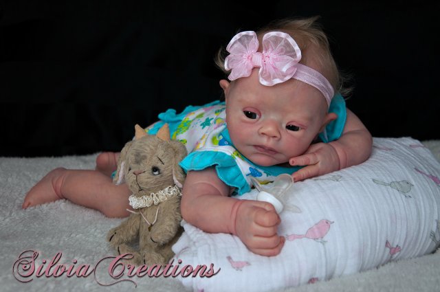 Молд с синдромом дауна PEBBLES в исполнении SILVIACREATIONS