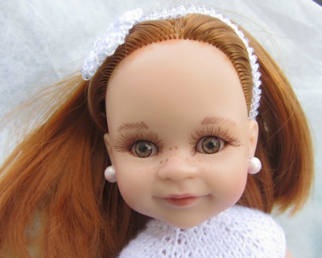 Новый образ для Клепы, Paola Reina