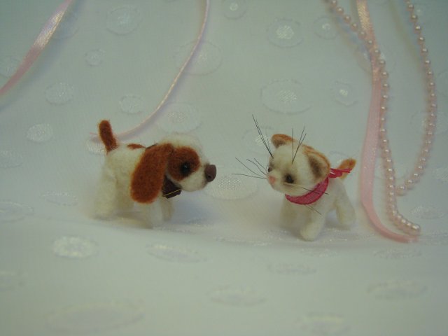 Очень маленький Котейка. Авторская игрушка валянием из шерсти Ольги Чернухо (фото 5)