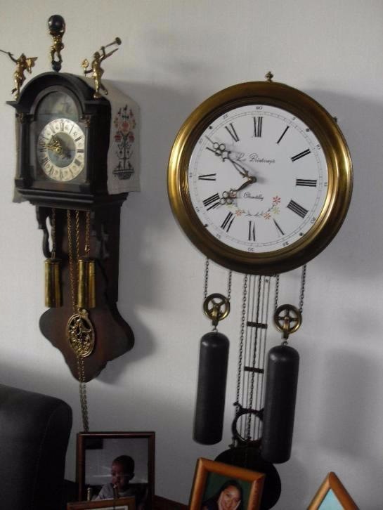 Старинные часы еще идут. Коллекция старинных часов