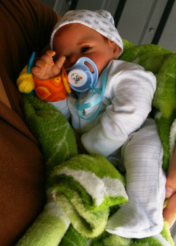 Ванечка родился — ООАК и репейнт игровых кукол: Bratz (фото 7)