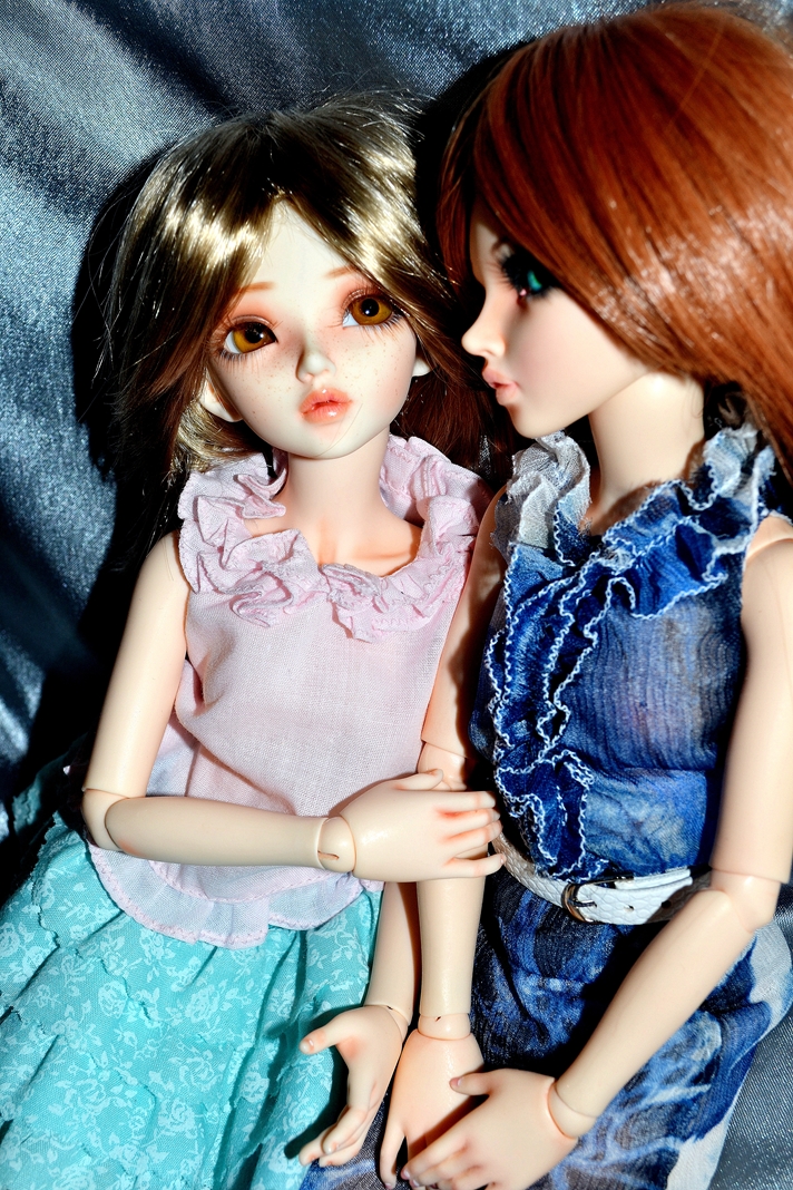 Две мои любимые звёздочки – сестрички-близняшки Хлоечки от Fairyland