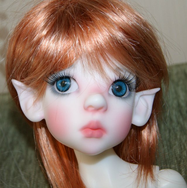 Карамель и сливки - две Лайлочки White Elf and Human Tan Kaye Wigs (фото 4)