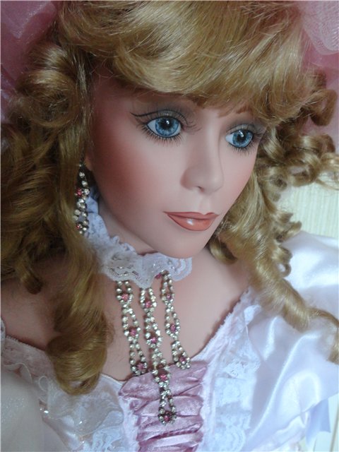 Блистательная Rapture. Коллекционная фарфоровая кукла Русти (Rustie) (фото 4)