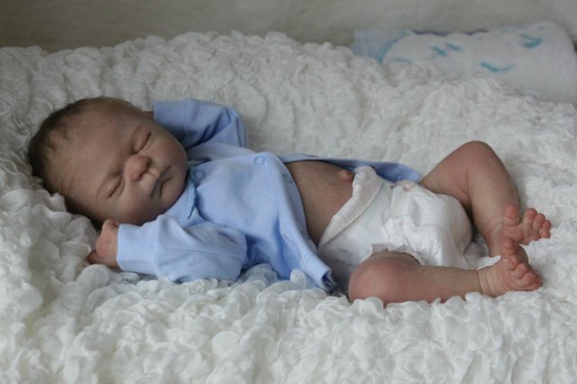 Спящий малышок Жульенчик. Куколка реборн Вишни Виктории