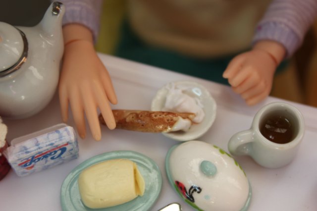 Блины на масленицу, миниатюра для кукол в формате 1/6