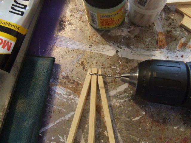 Мастер-класс "Создание мольберта и холста к нему для кукольного румбокса масштаба 1:12" (фото 6)