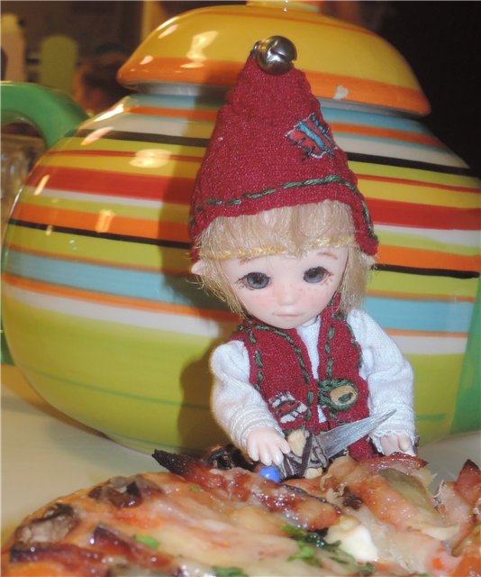 Дилька работает домовым - 2 (фото 8)