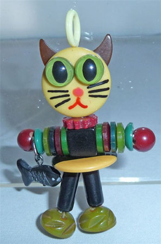 Славный пластик "бакелит"! У него отменный вид! Или возвращение бакелитового болванчика